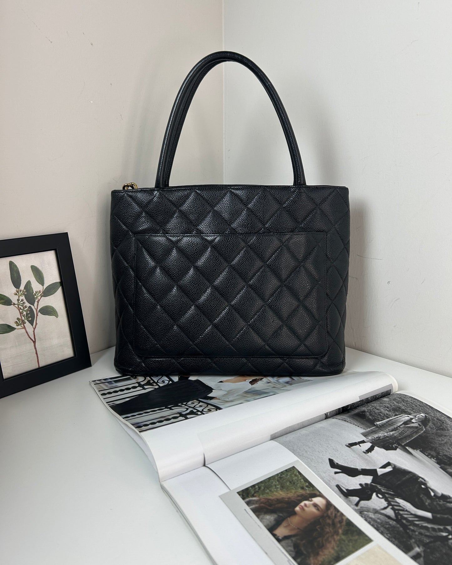 Medallion Tote