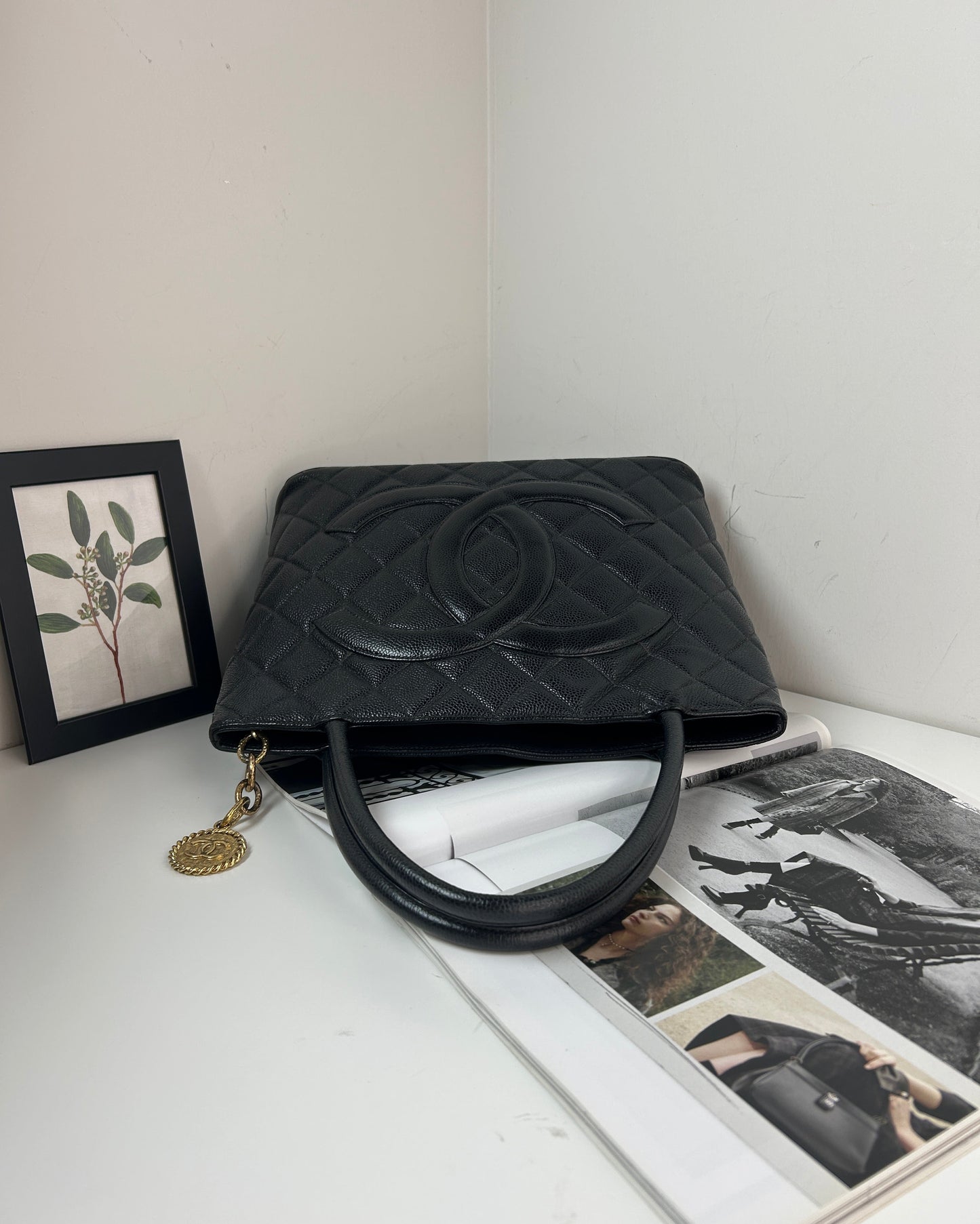 Medallion Tote