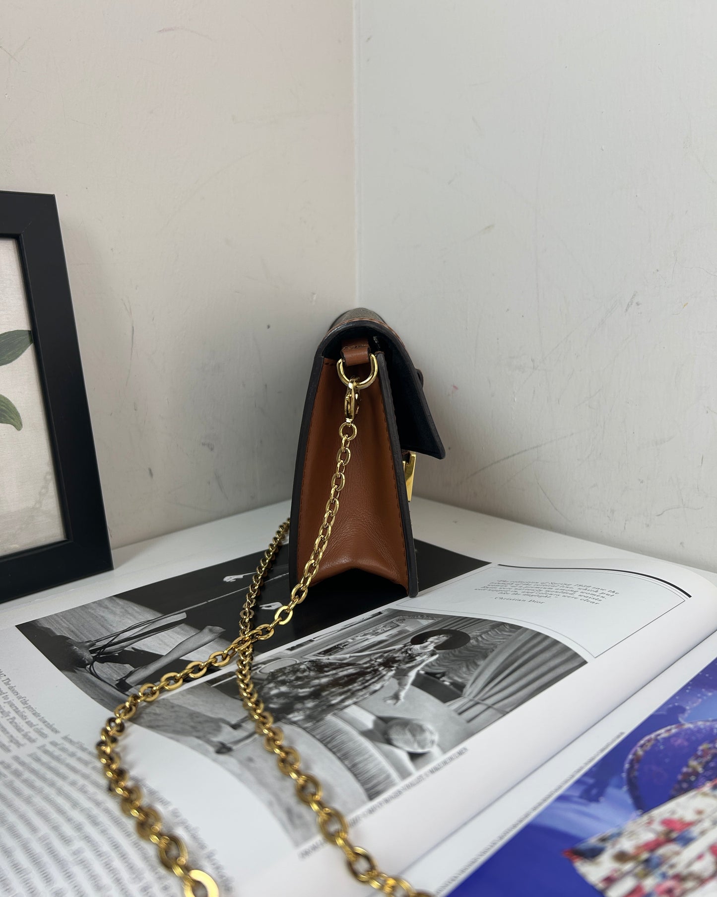 Dauphine Chain Wallet