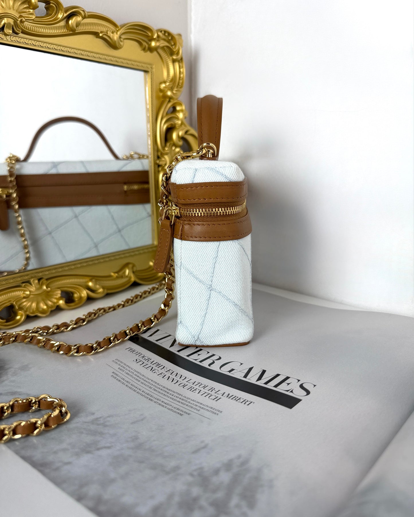 Slim Vanity Case with Chain