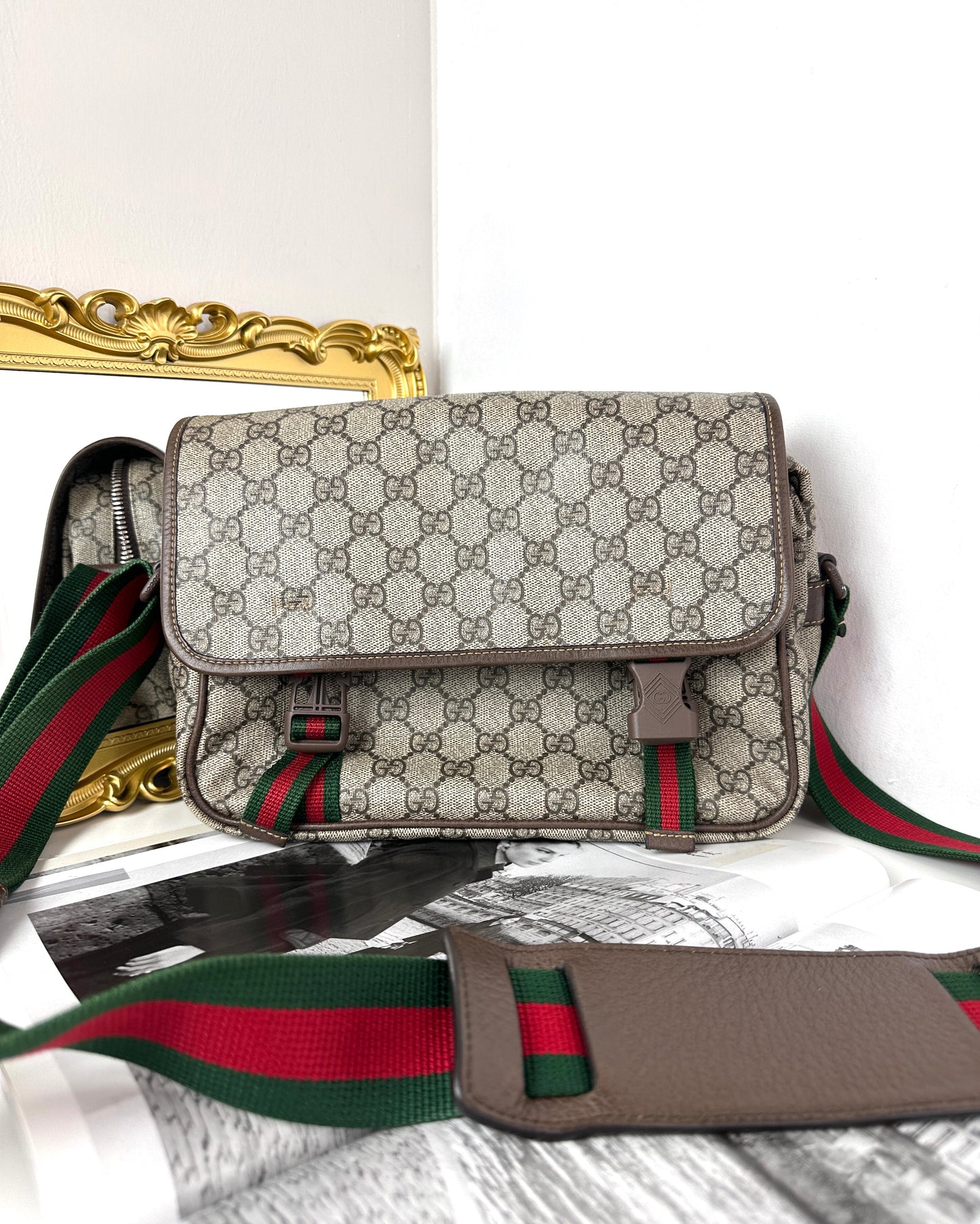 GG Supreme Messenger Bag