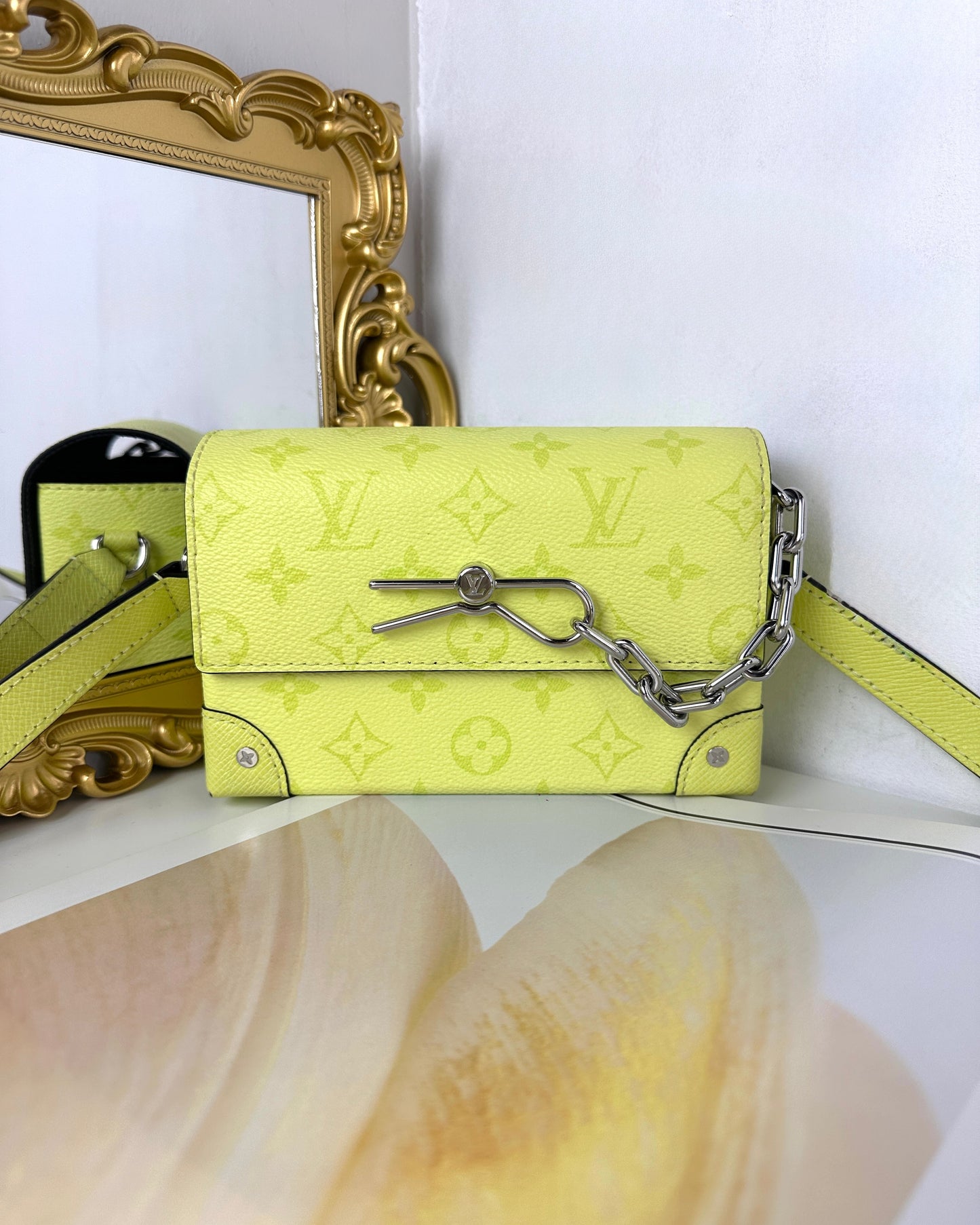 Steamer Wearable Wallet