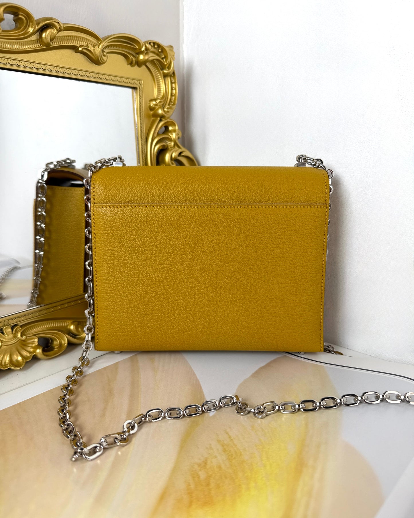 Verrou Chaîne Mini Bag