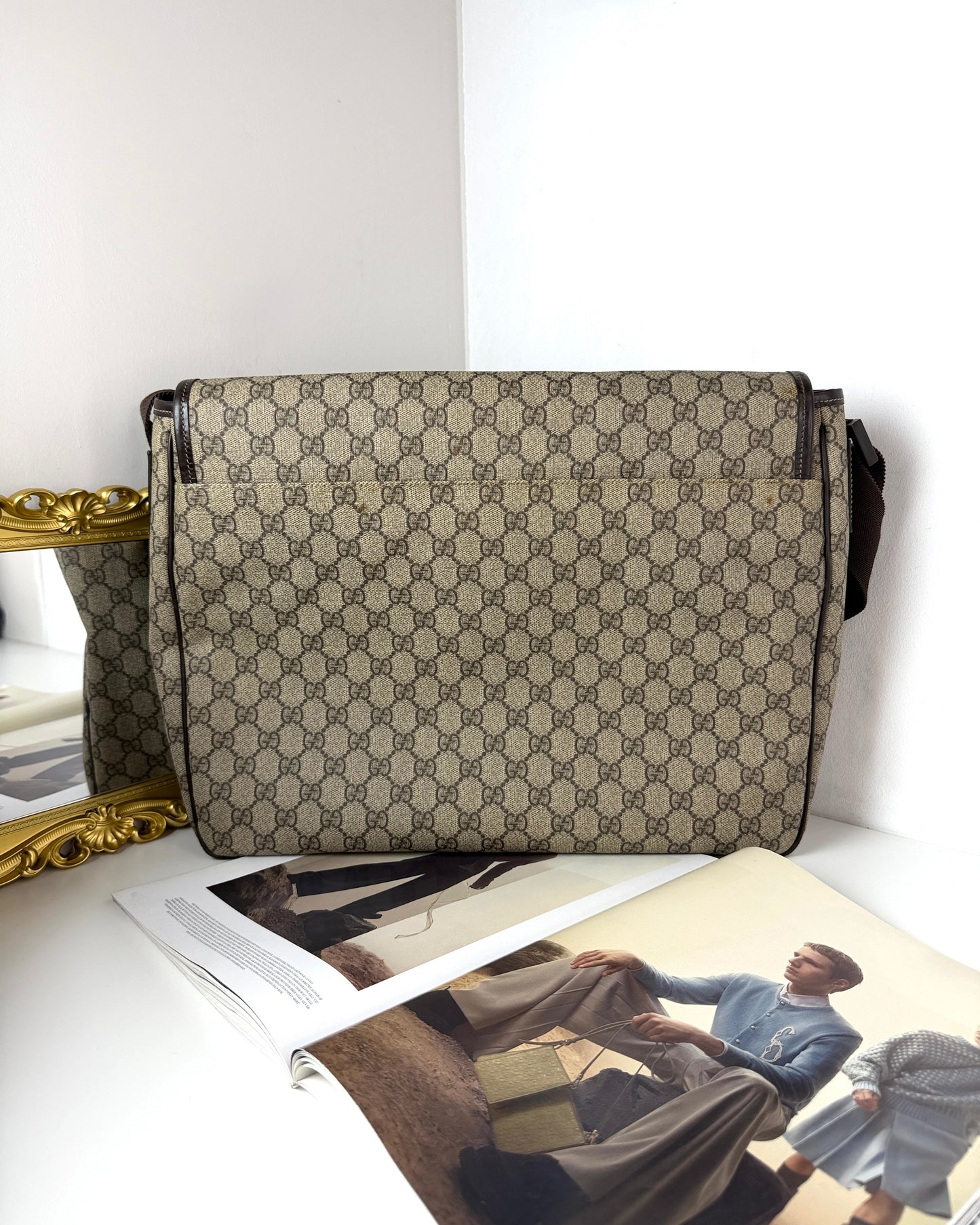 Interlocking G Large Messenger Bag