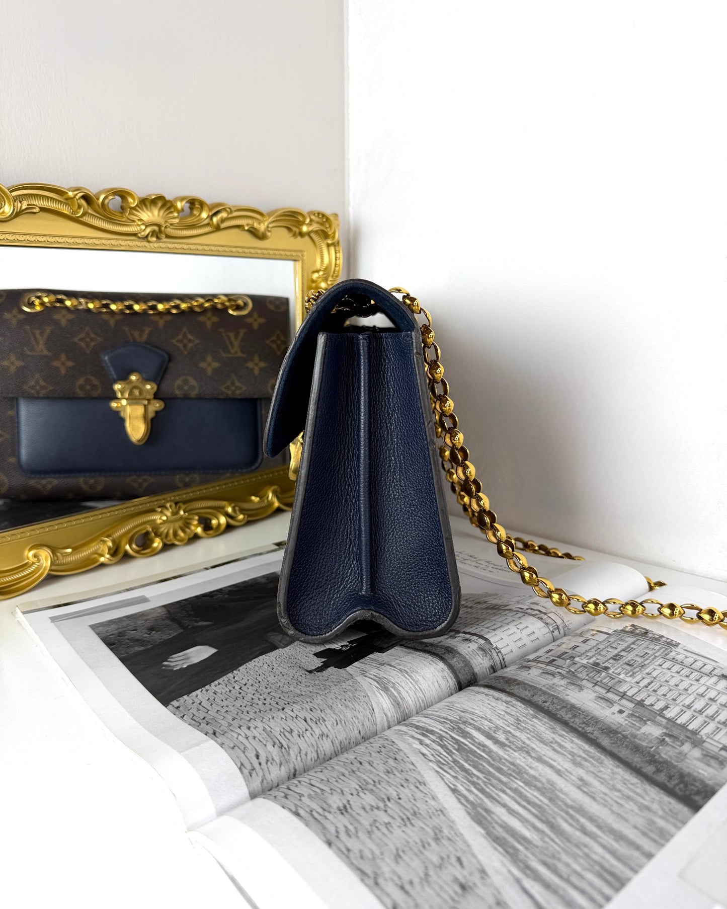 Victoire Chain Bag