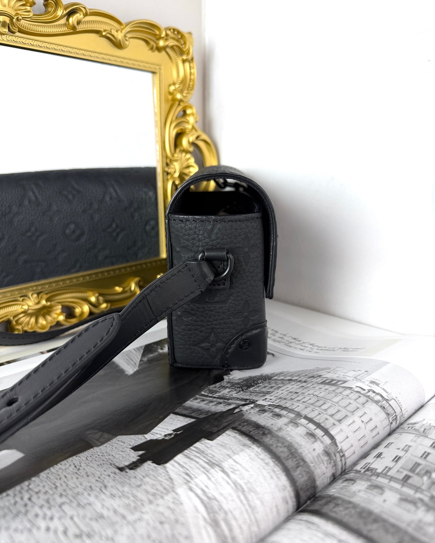 Steamer Wearable Wallet