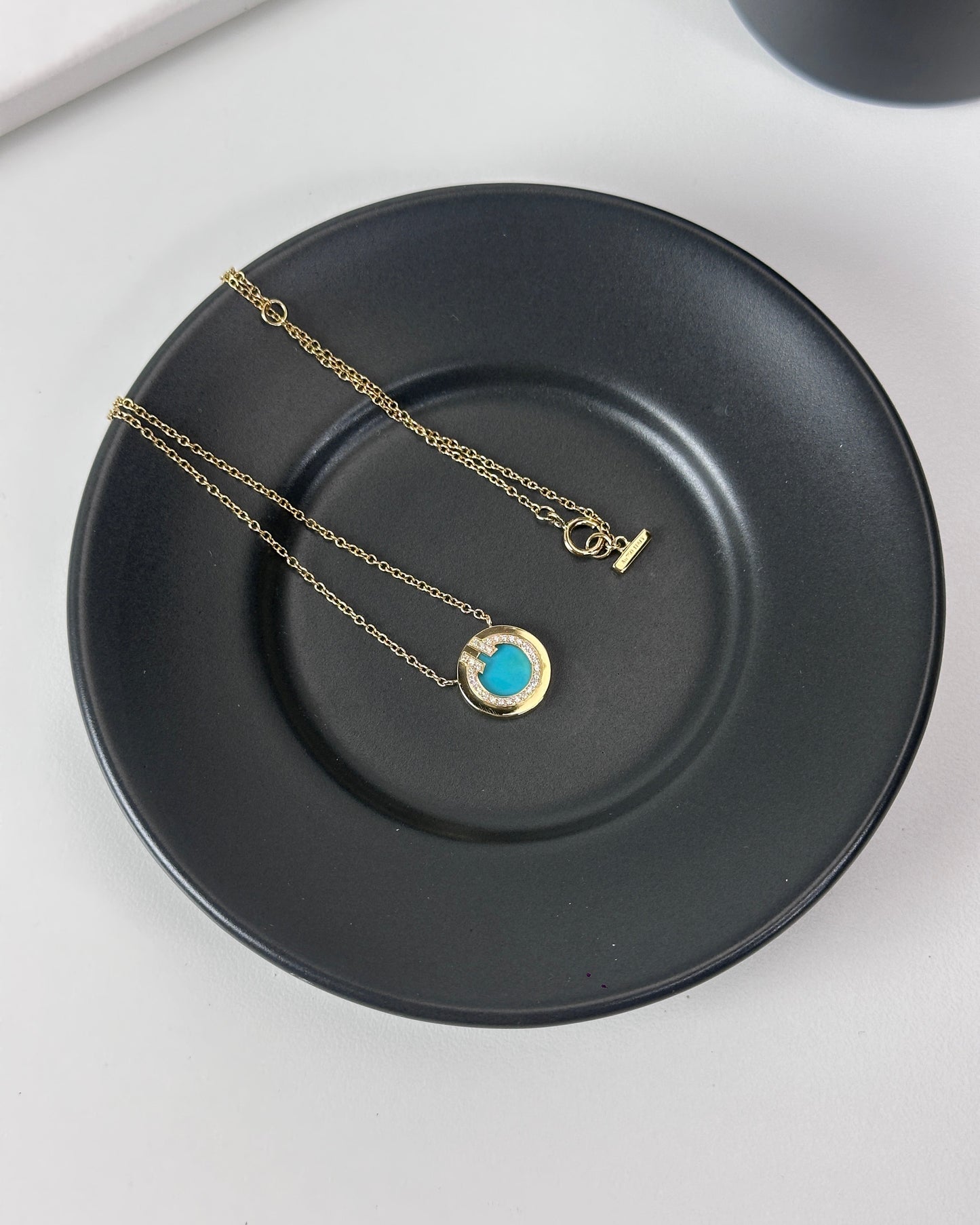 Tiffany T Circle Pendant