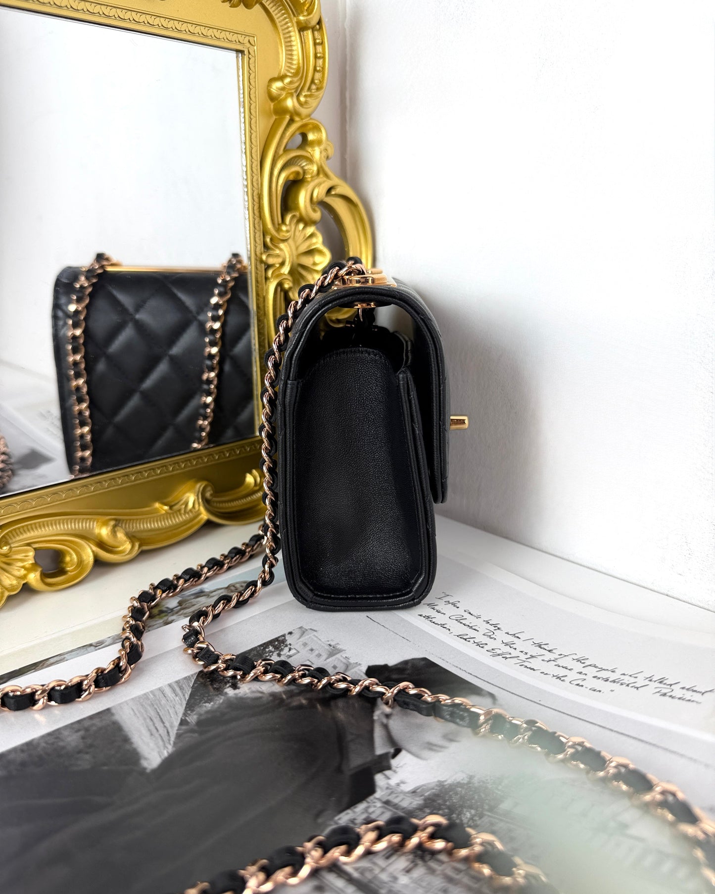 Trendy CC Clutch with Chain