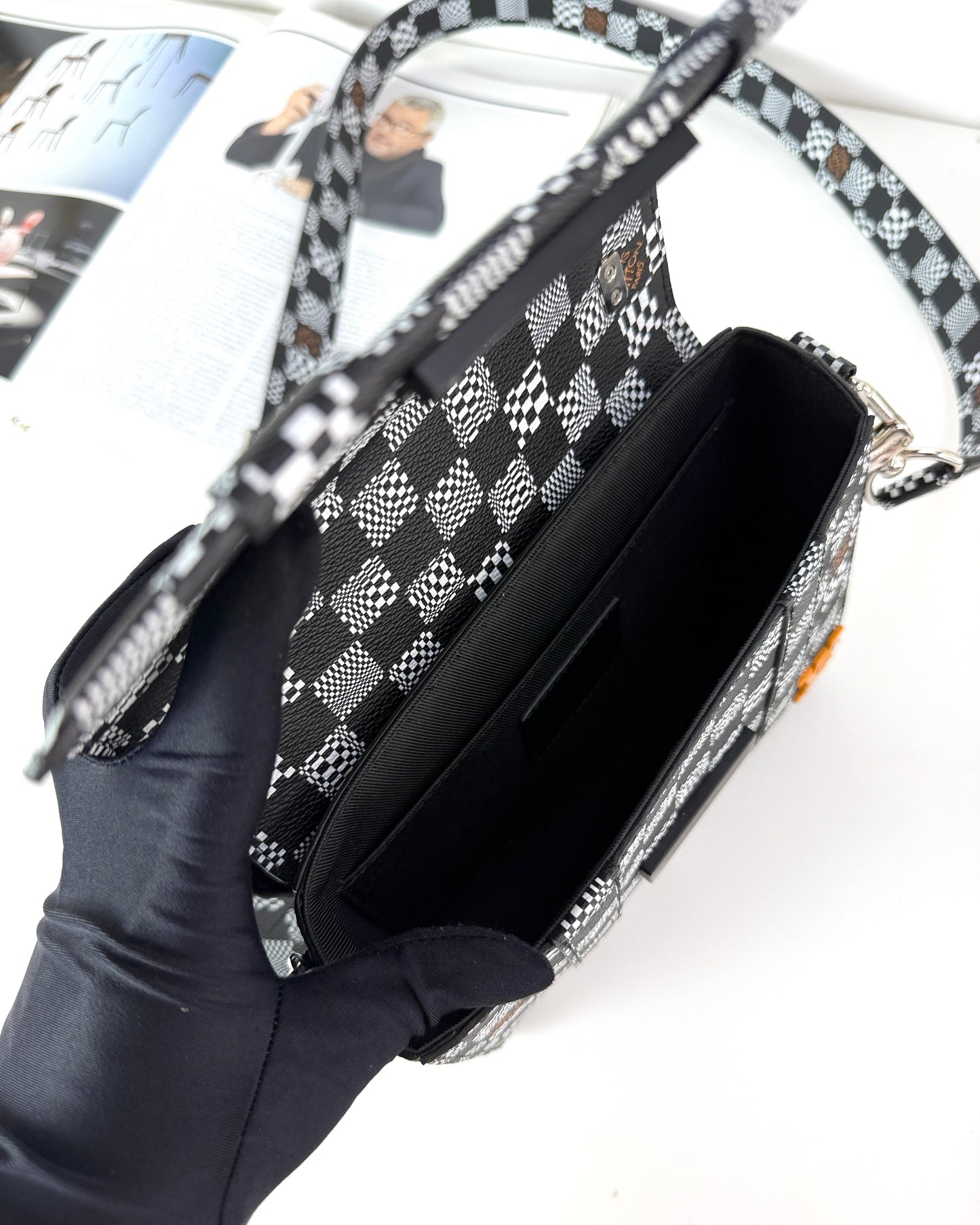 Flap Soft Messenger Bag