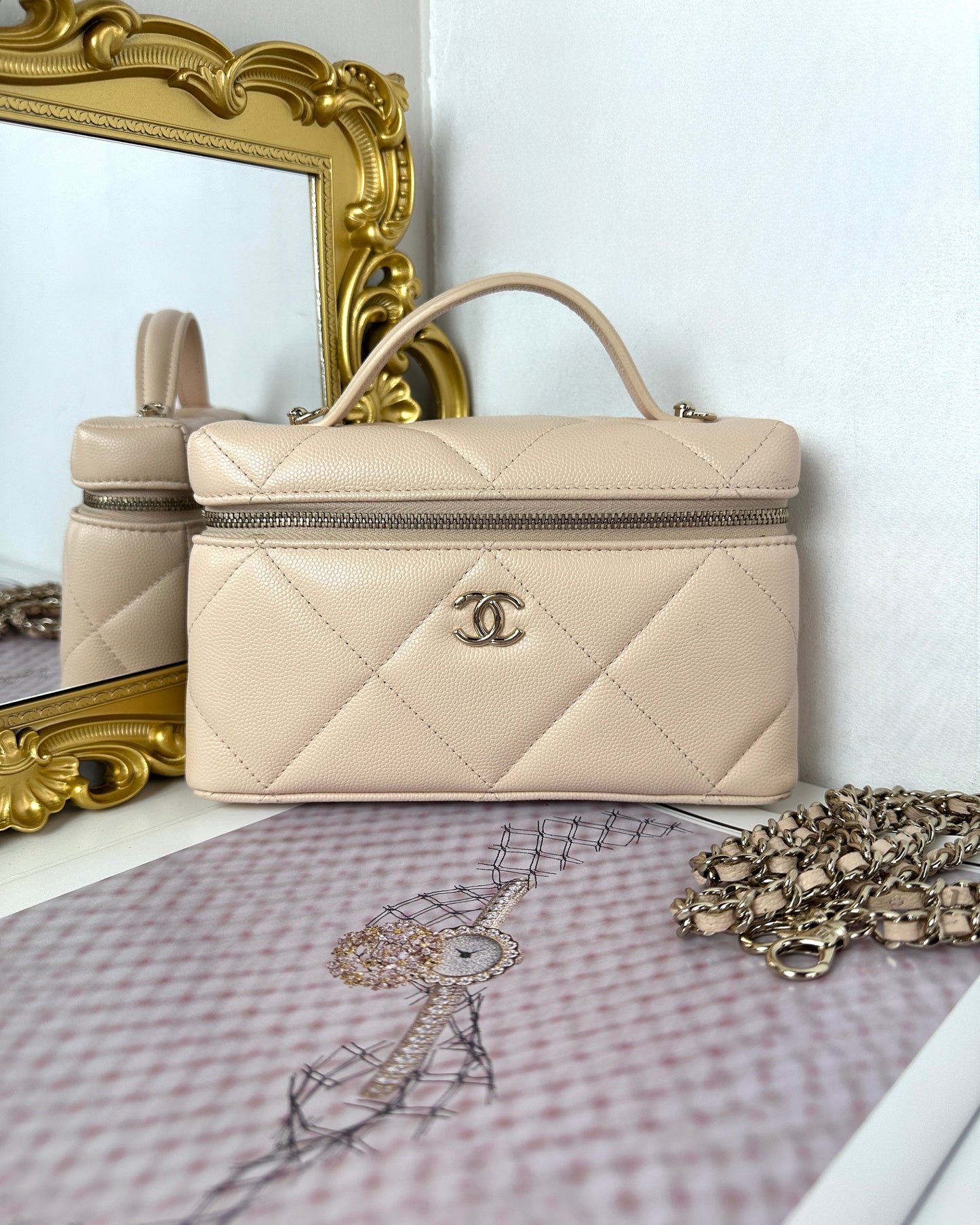 Small Classic Vanity Case
