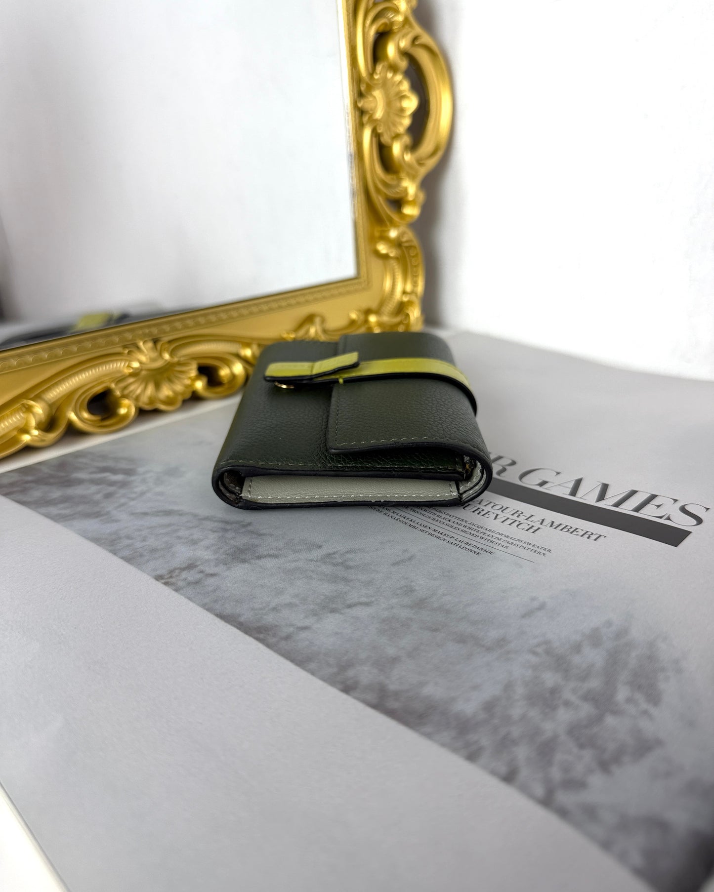 Small Vertical Wallet