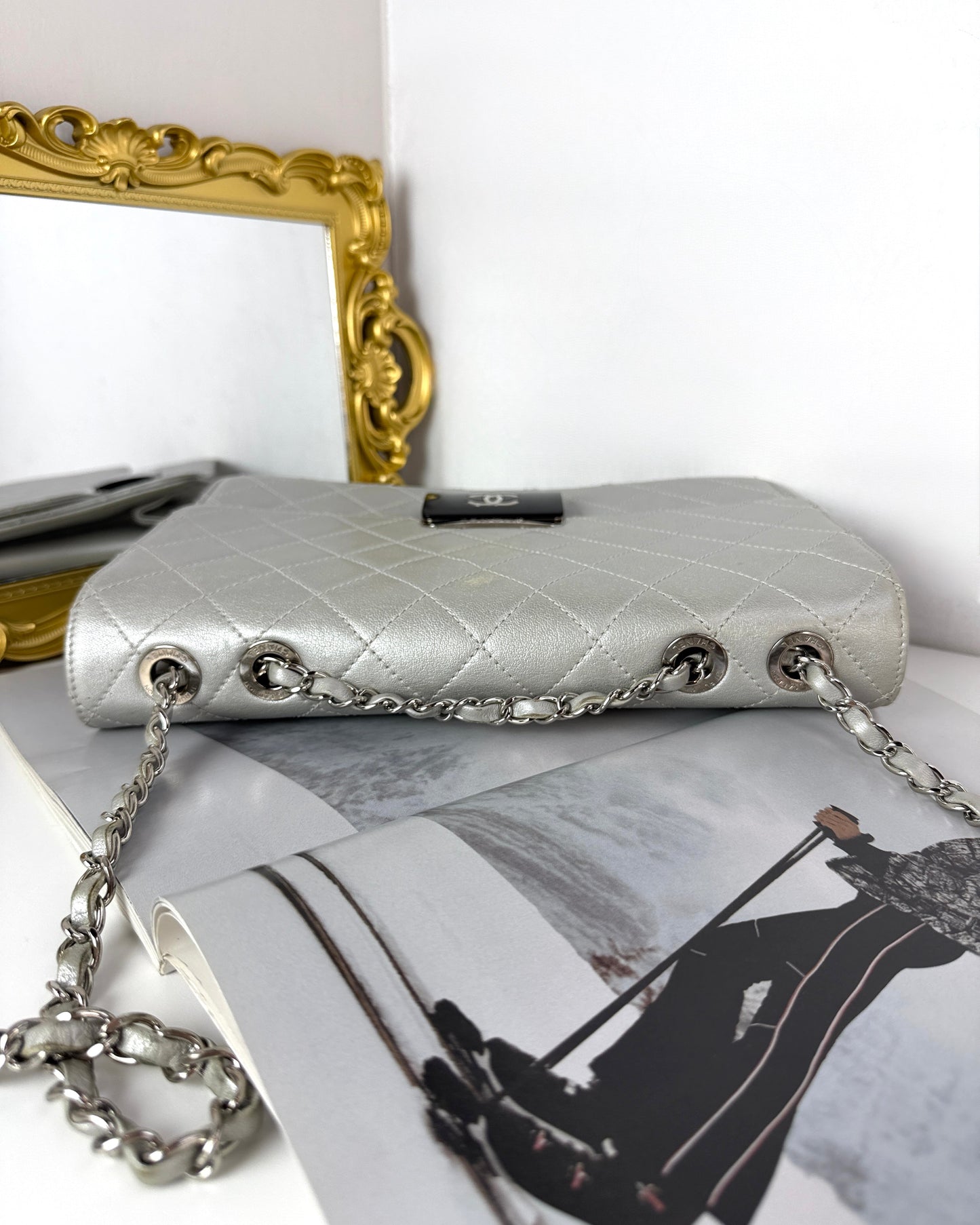 Beauty Lock Flap Bag