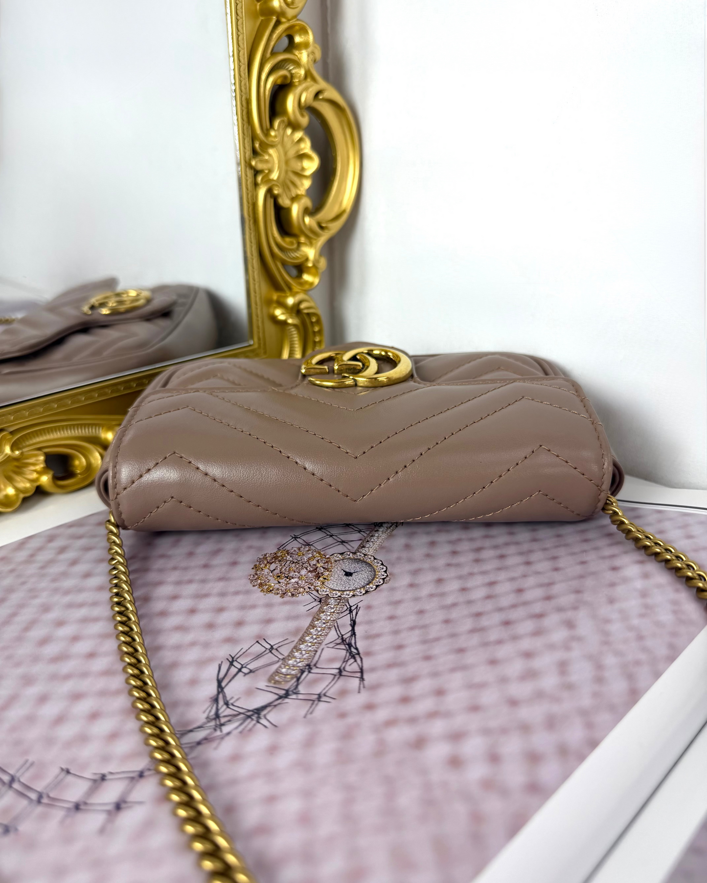 GG Marmont Matelassé Super Mini Bag