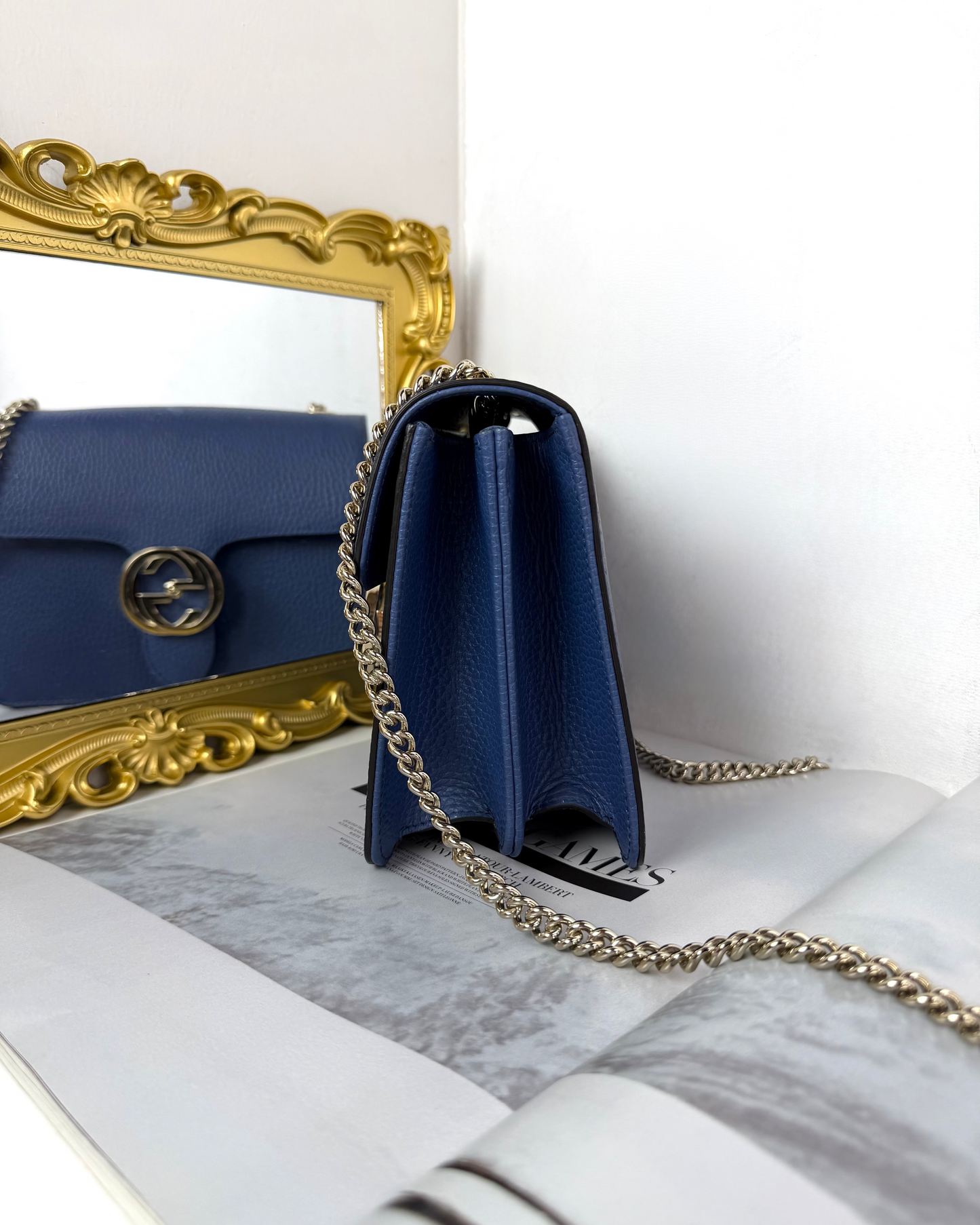 GG Interlocking Small Shoulder Bag