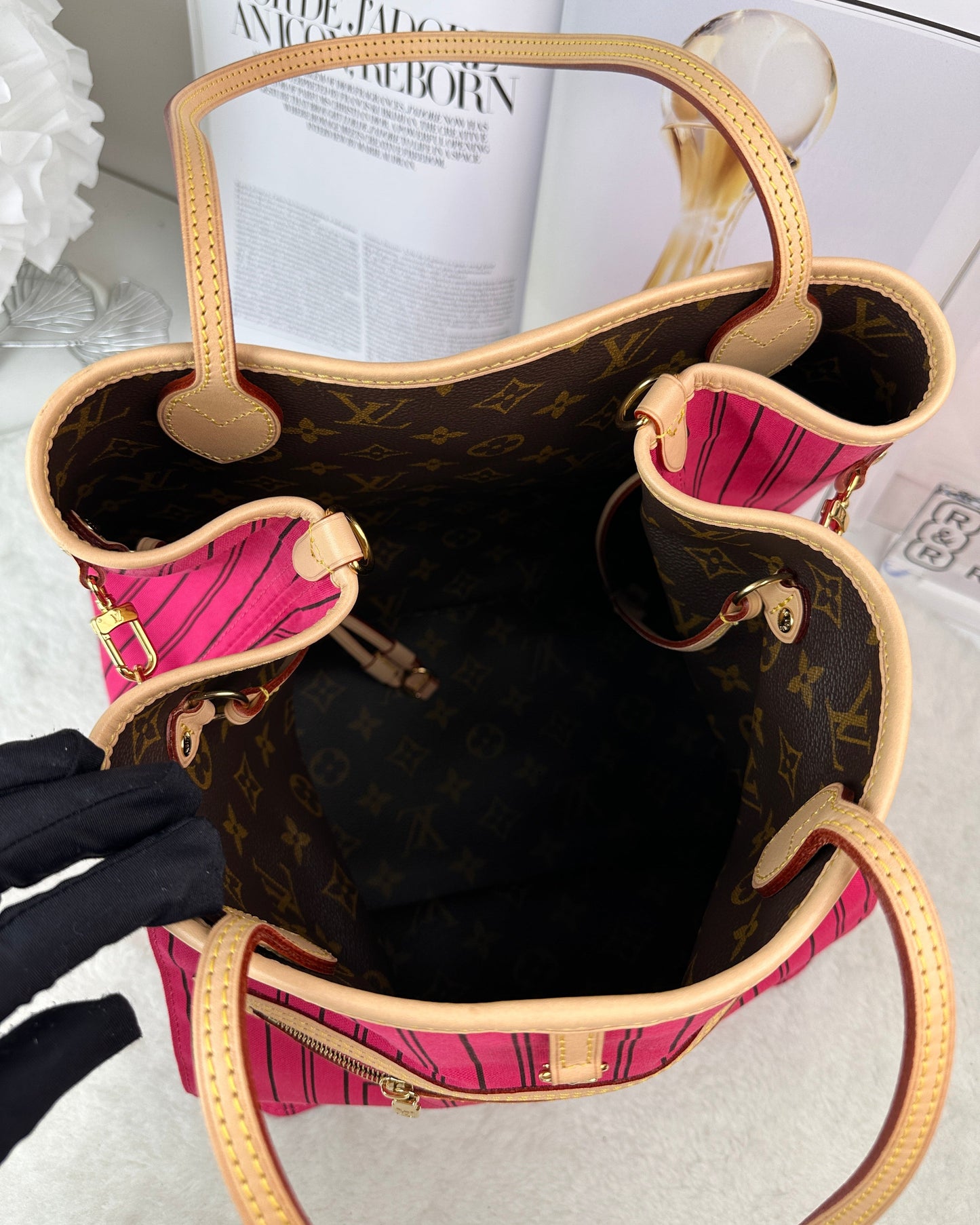 Neverfull MM Inside Out