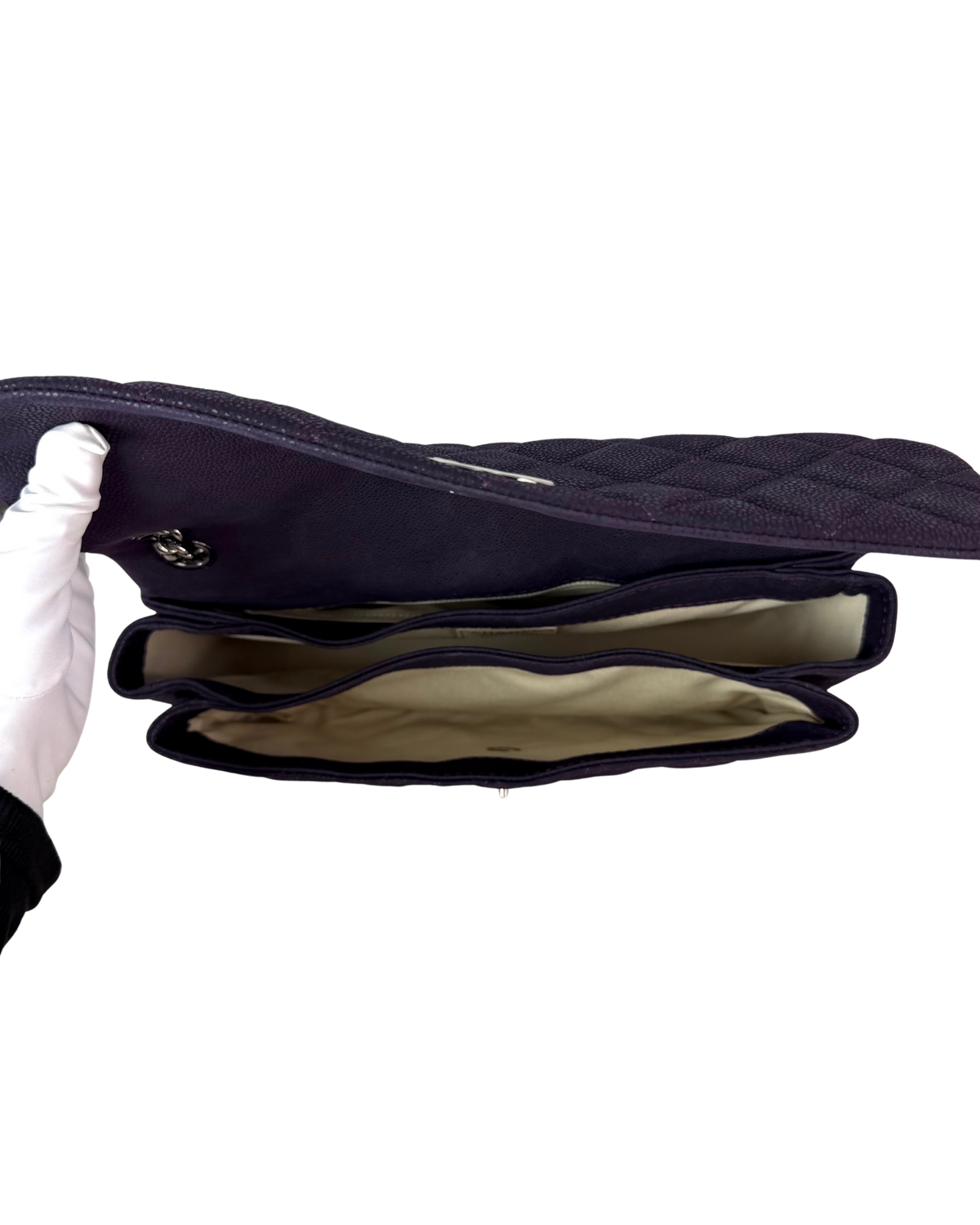 Lady Pearly Flap Bag