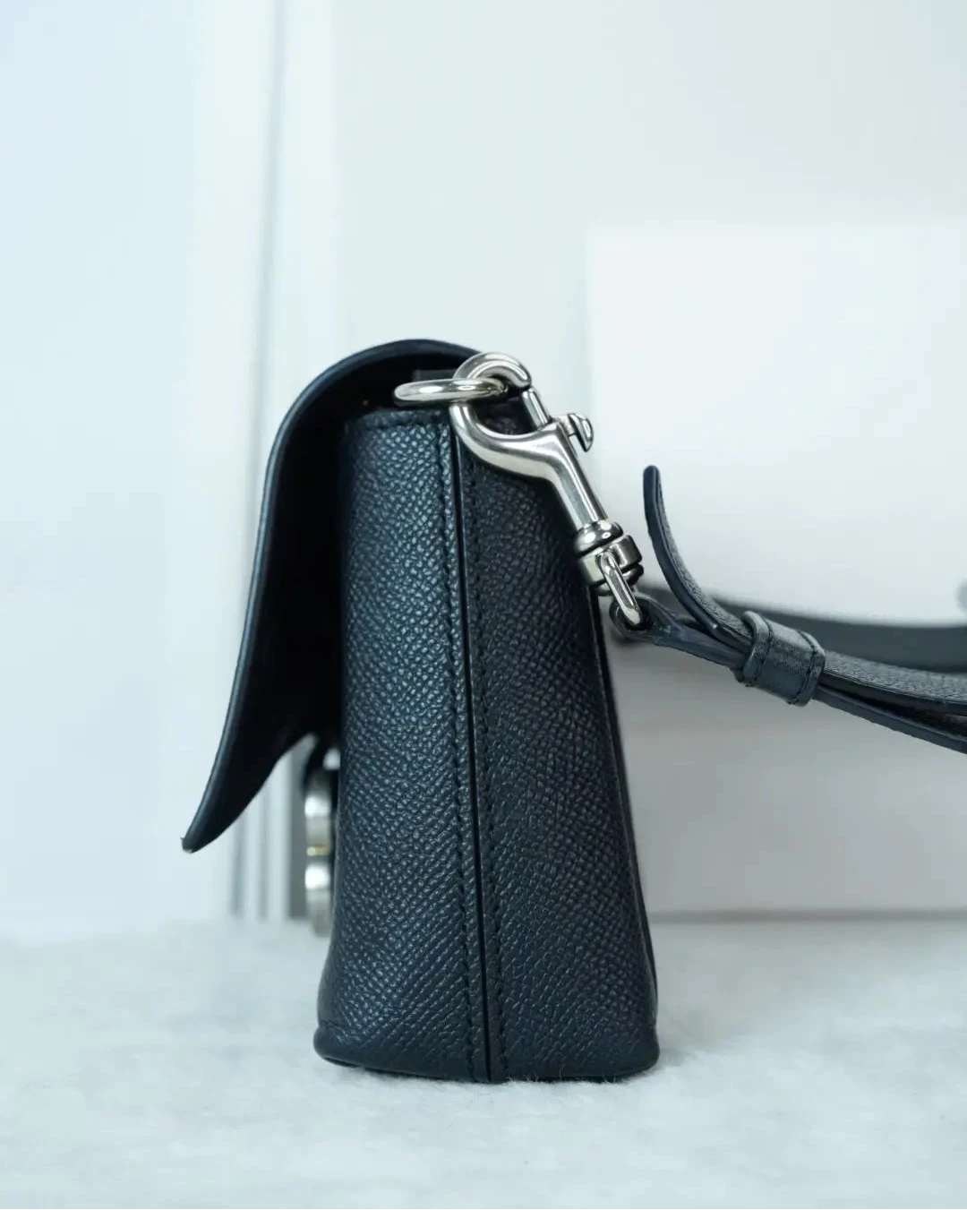 Downtown Crossbody Bag