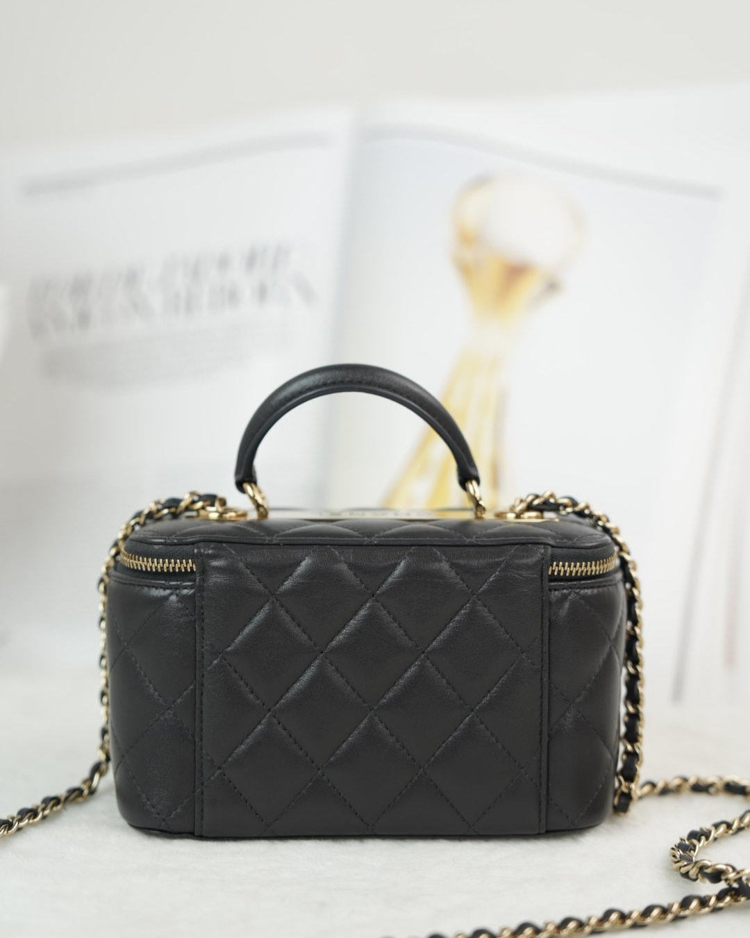 Top Handle Vanity Case