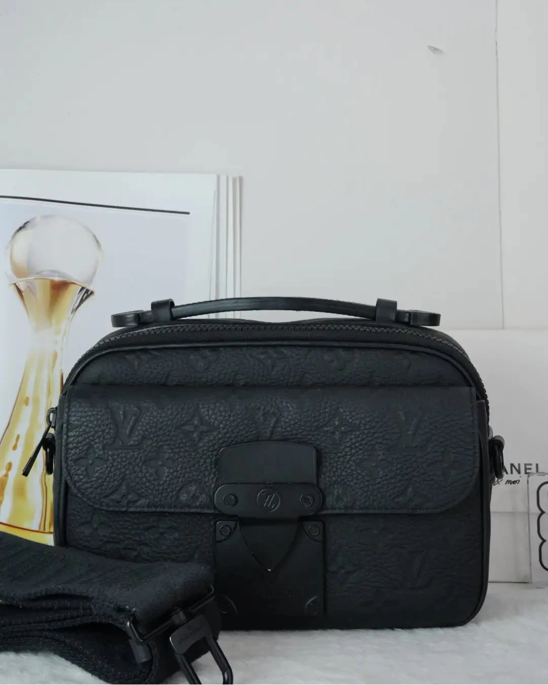 S-Lock Messenger Bag