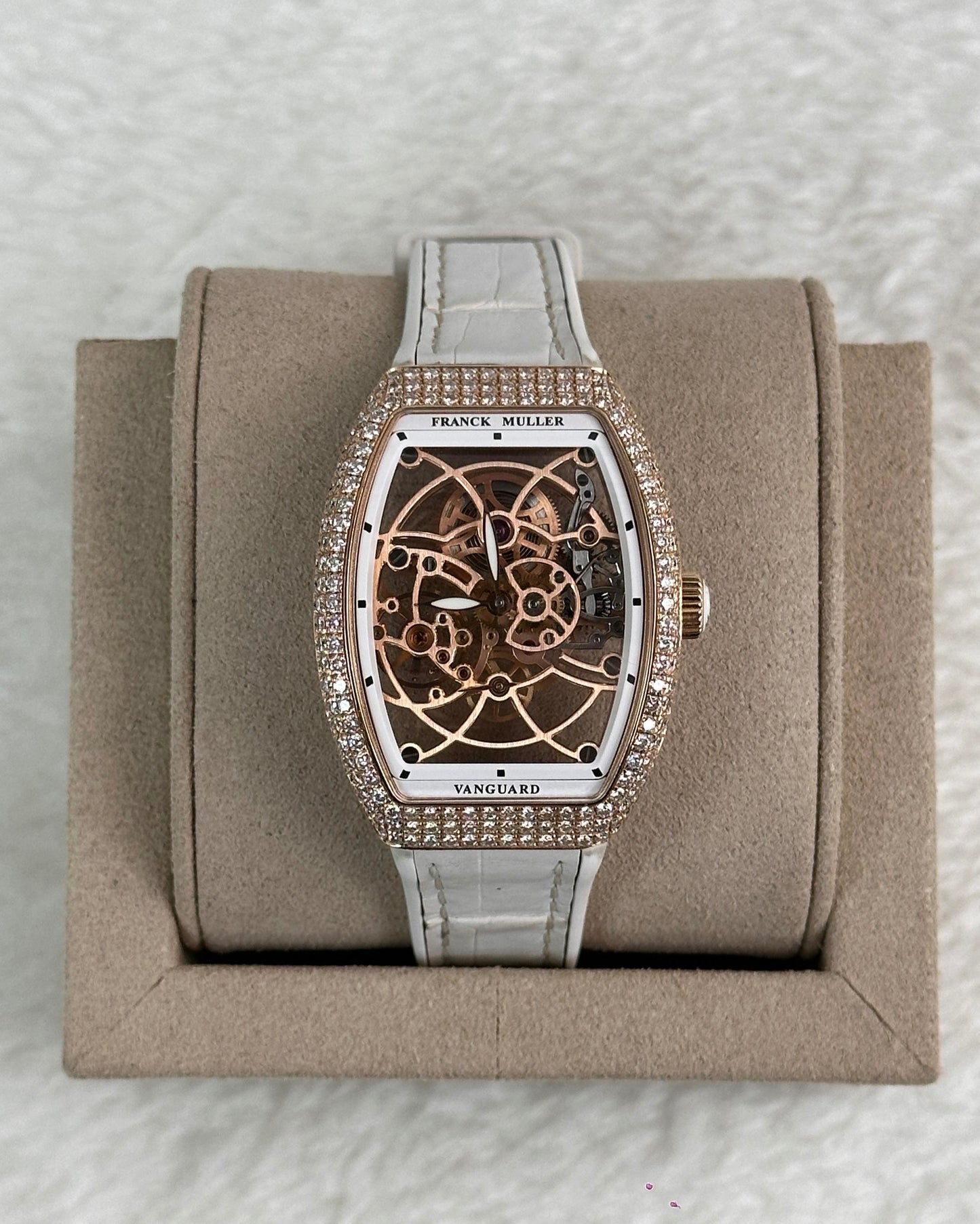 Vanguard Lady Skeleton