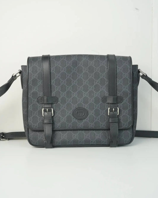 GG Supreme Messenger Bag