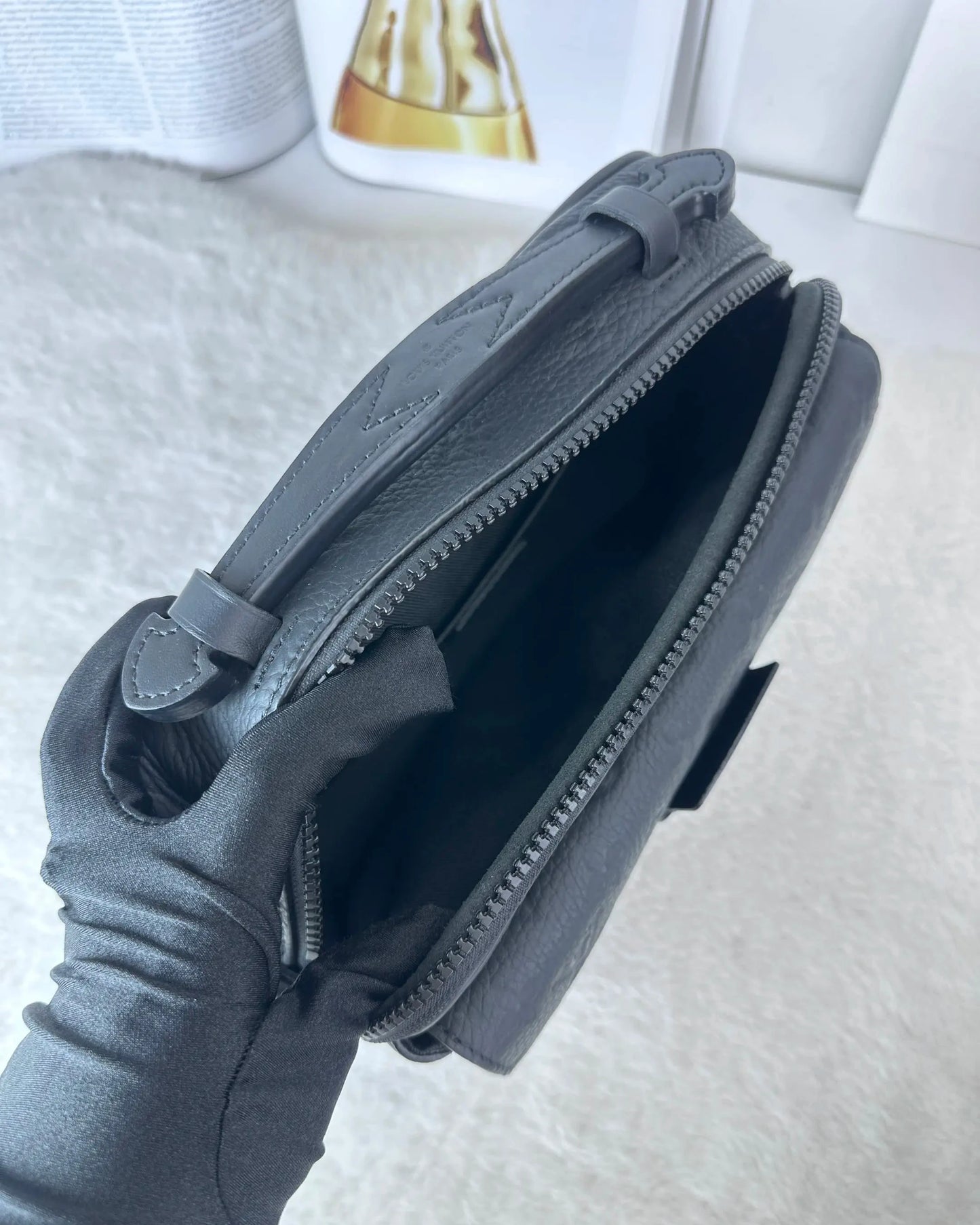 S-Lock Messenger Bag