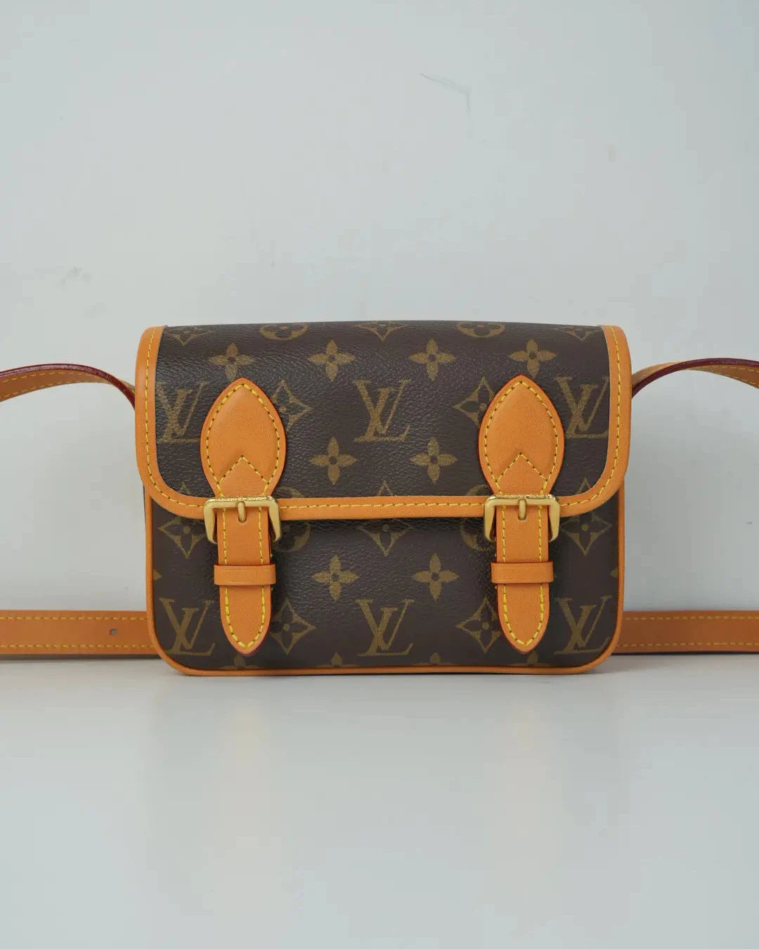 Satchel Wearable Wallet