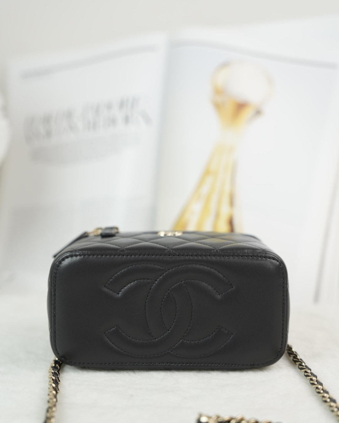 Top Handle Vanity Case