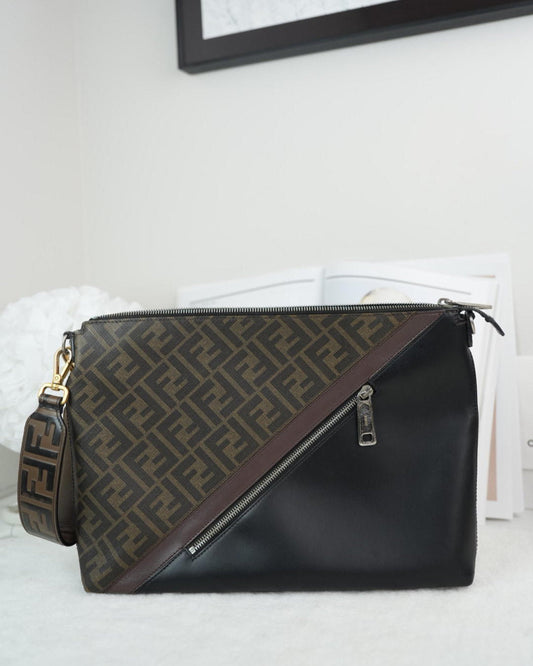 Flat Baguette Small Logo