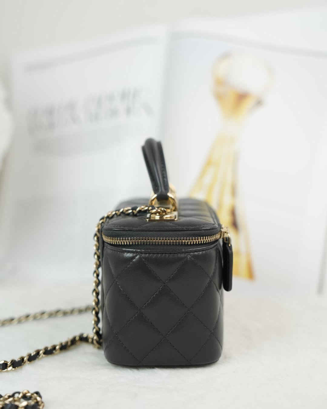 Top Handle Vanity Case