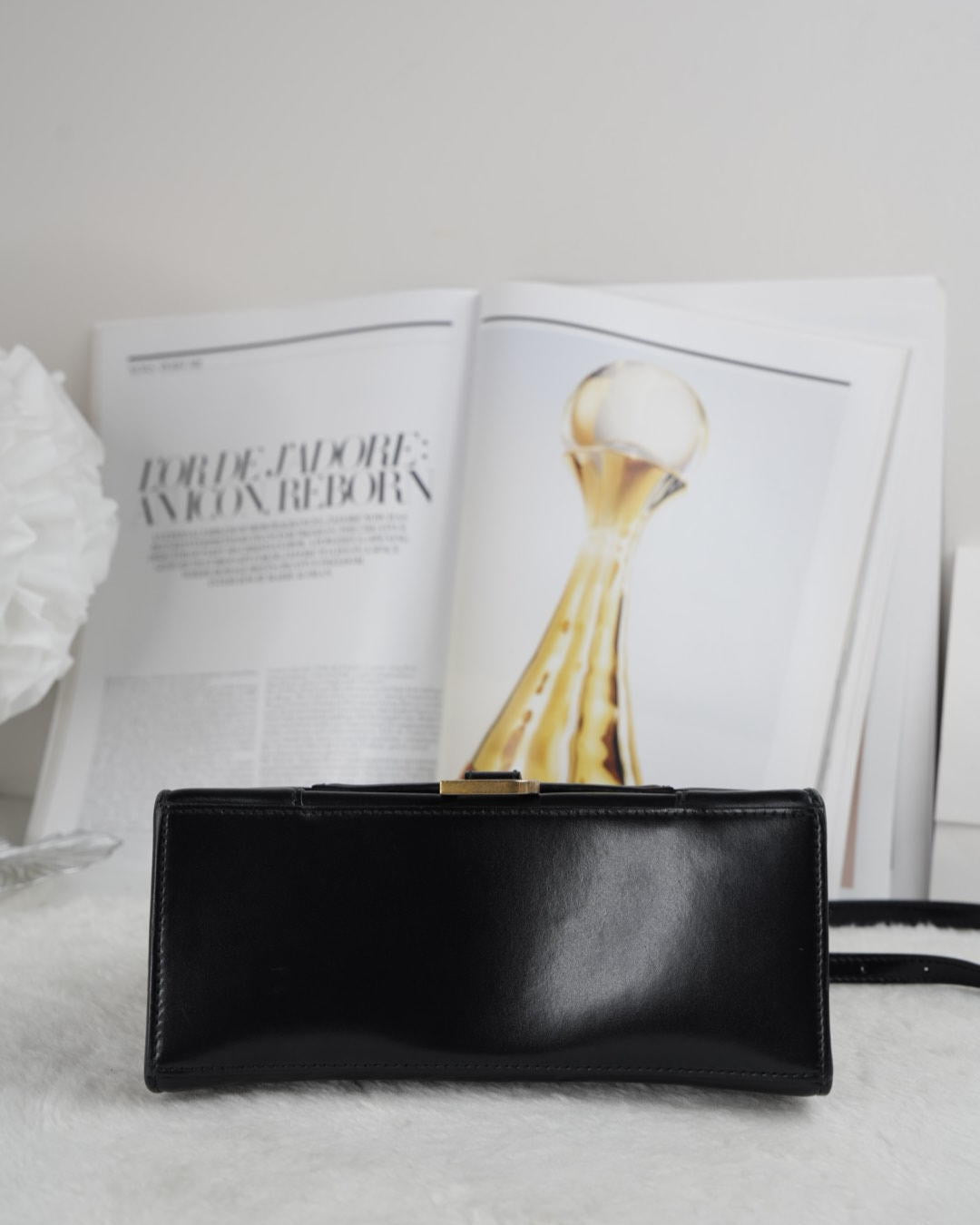 Hourglass Top Handle Bag