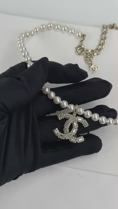 32A Pearl Necklace